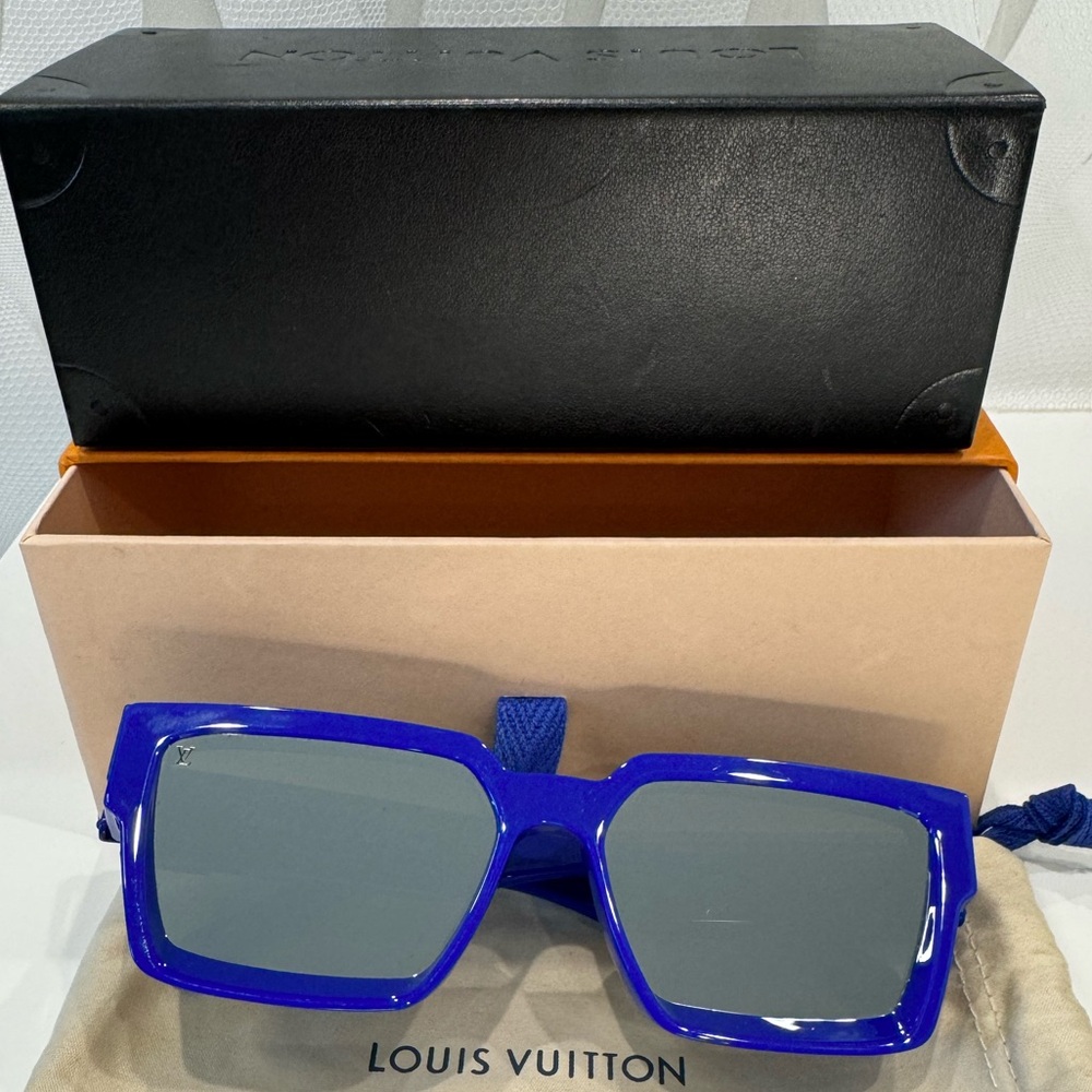 Louis Vuitton 1.1 Millionaires Sunglasses
Cobalt